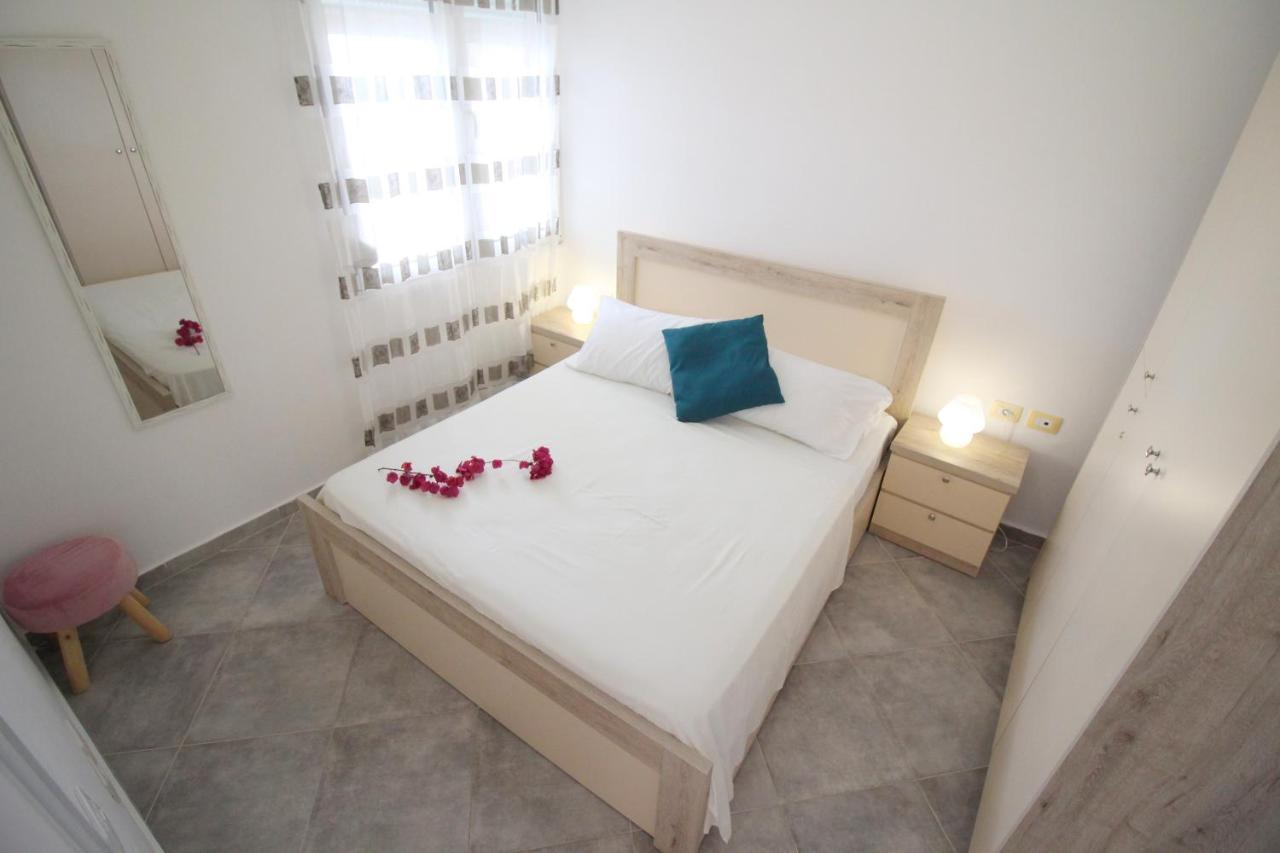 The Bay Apartments Sarandë エクステリア 写真