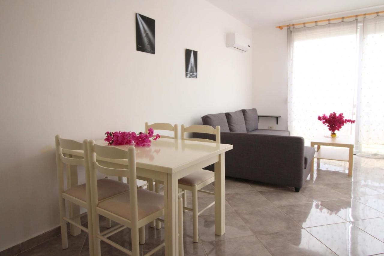 The Bay Apartments Sarandë エクステリア 写真