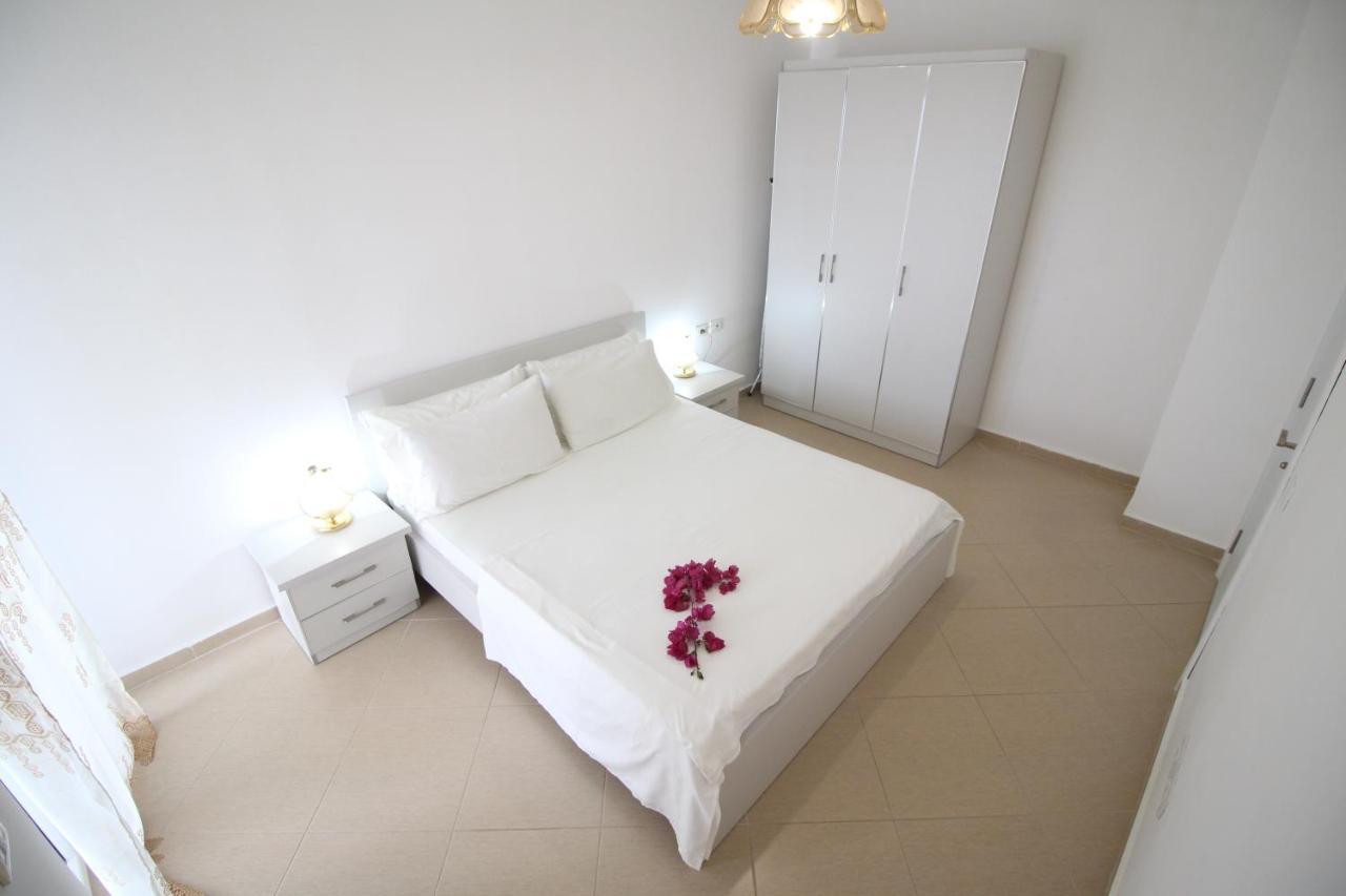 The Bay Apartments Sarandë エクステリア 写真