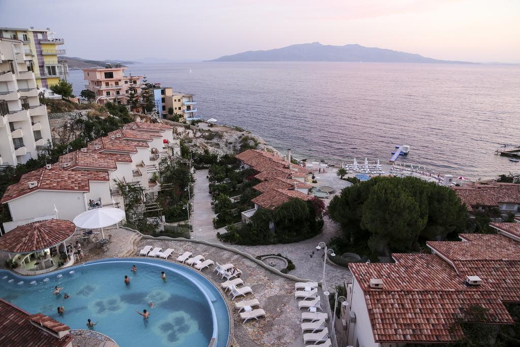 The Bay Apartments Sarandë エクステリア 写真