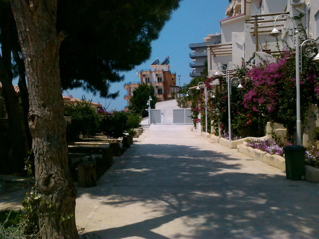 The Bay Apartments Sarandë エクステリア 写真
