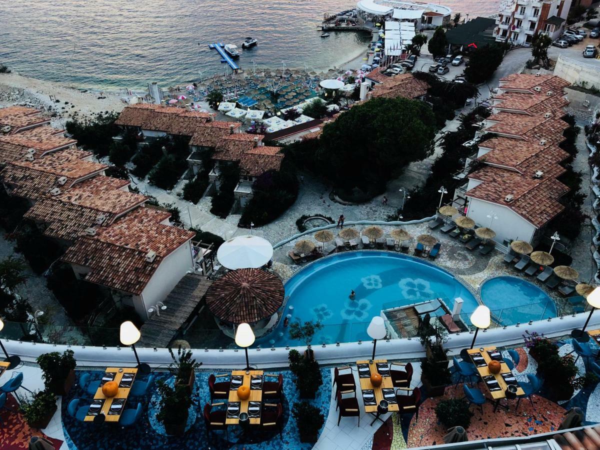 The Bay Apartments Sarandë エクステリア 写真
